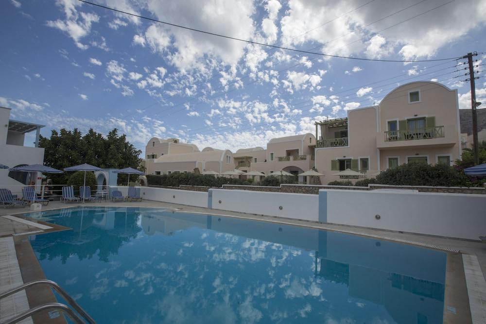 Preka Maria Aparthotel Kamári Exterior foto